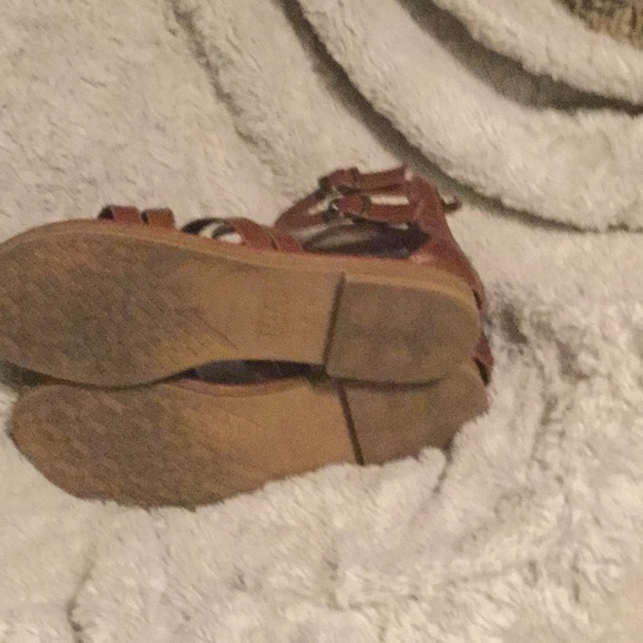 Stitchfix MIA Agatha Strappy Sandals - Picture 4 of 4